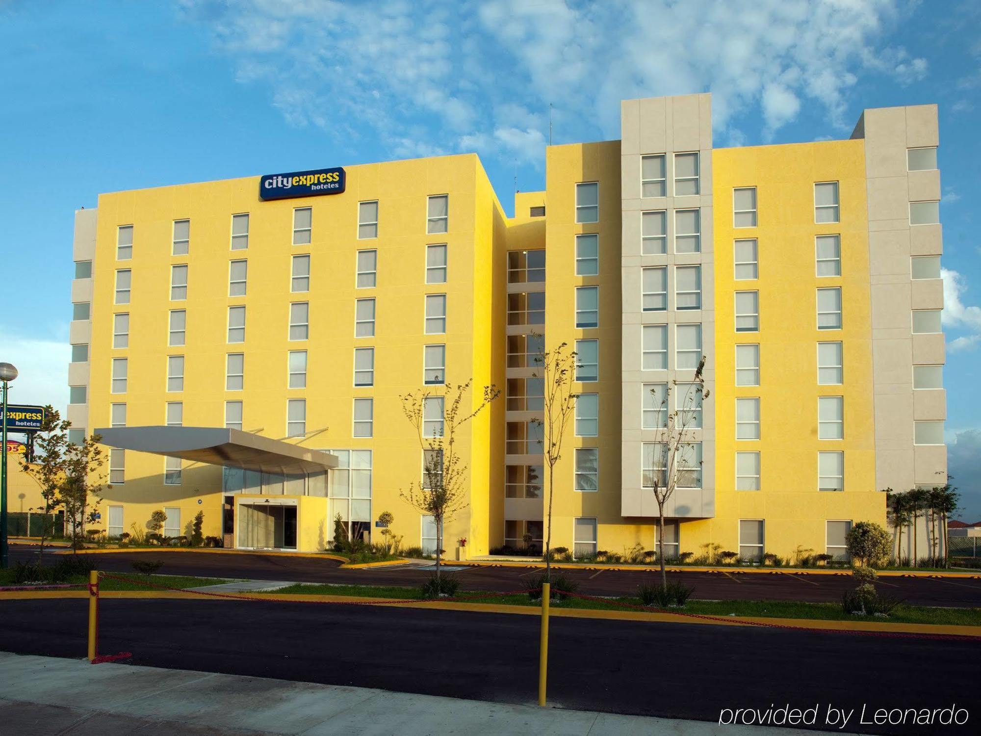 City Express By Marriott Мерида Экстерьер фото